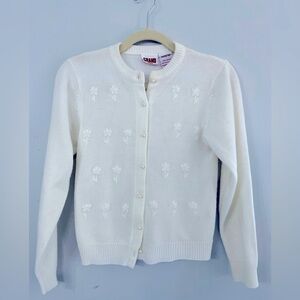 Vintage Grand Knitwear, girl 10/12 white pearl button cardigan flower embroidery